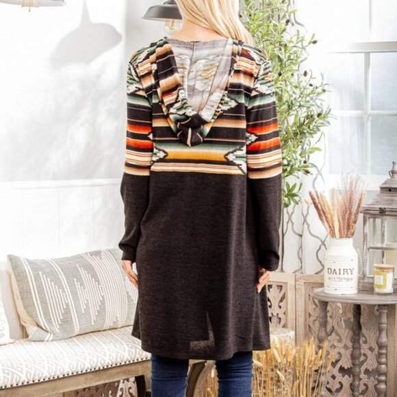 NWT Long Aztec Print Cardigan with Hood - Picture 4 of 8